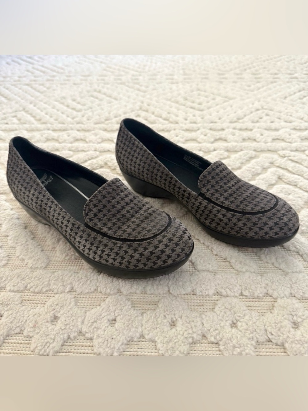 Dansko Debra Houndstooth Comfort Loafers EU 38 US 7.5-8 Slip On Work Shoes Fall